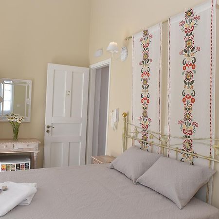 Oisyra Boutique Hotel แอร์มูโปลี ภายนอก รูปภาพ